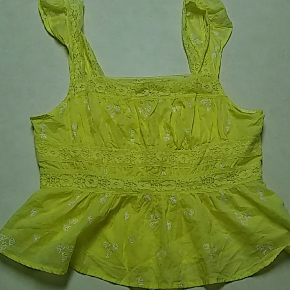 Sweet sexy Free People spring M Crop blouse